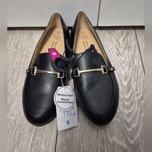 Time and Tru Womens Memory Foam Black Loafers with Gold Bit Detail